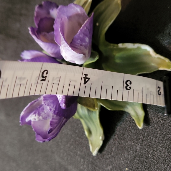 VINTAGE PORCELAIN FLOWER GROUP ON THE LEAFS. - Picture 8 of 8